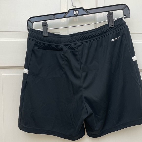 NWOT University of Miami Adidas Shorts Size S - Picture 2 of 3